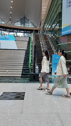 875cd00cacd44a47b8f0fd618b837441.GIF