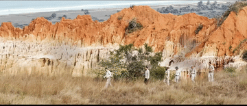 98ebbfccc4464d7bb909dcda1ec30b10.gif