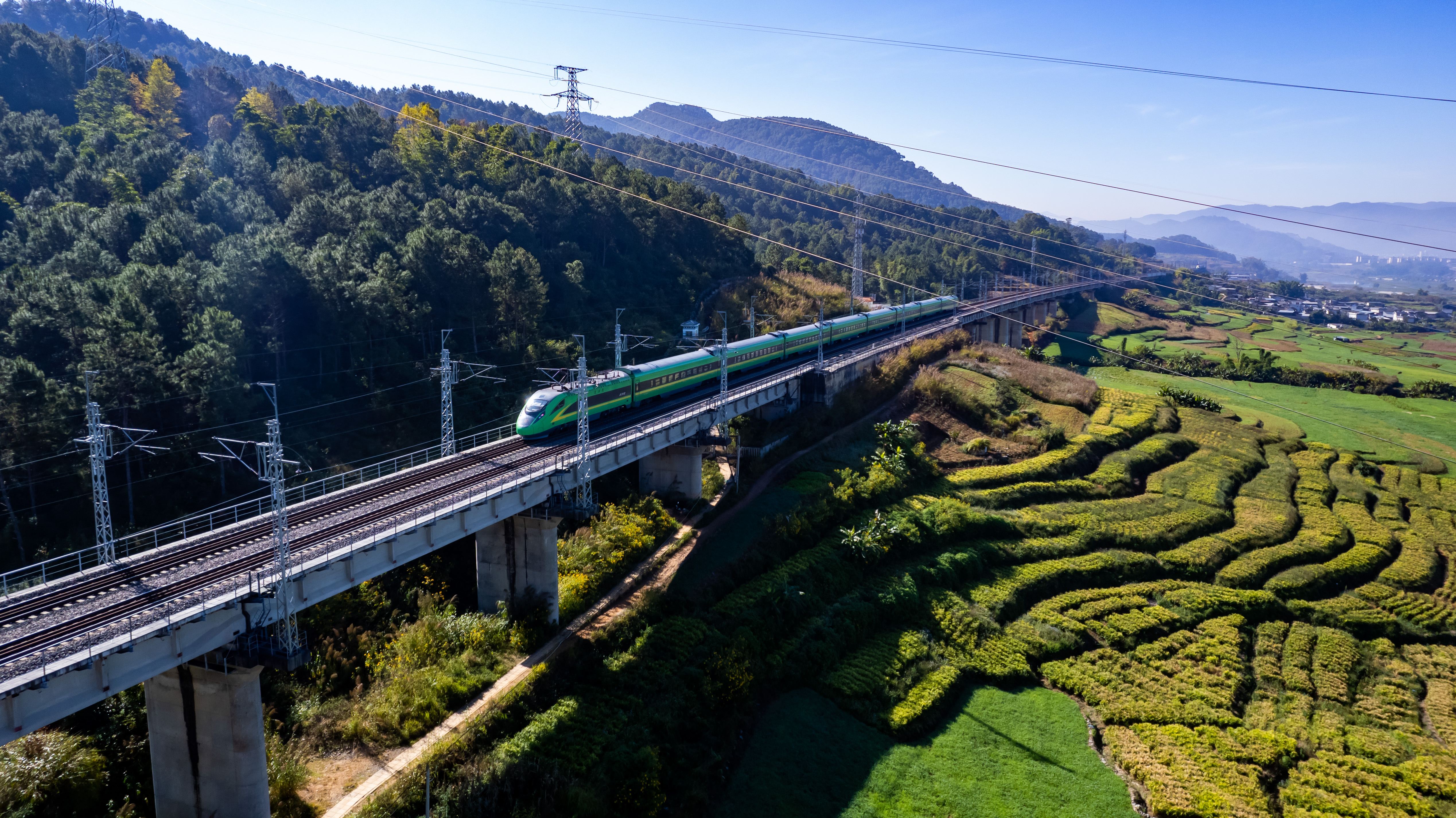 中老铁路开通运营四年 黄金大通道效应持续放大