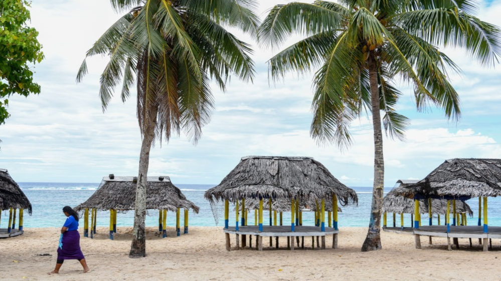 年终报道丨说走就走 拿起护照去旅行