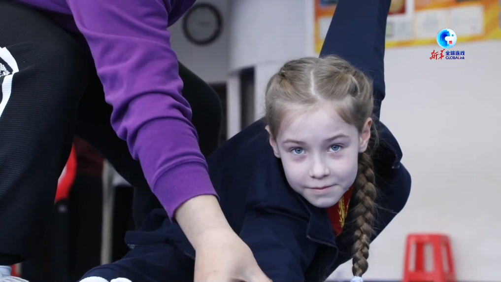 全球连线｜河北武馆迎来俄罗斯“功夫迷” 9岁女孩跨越万里追梦