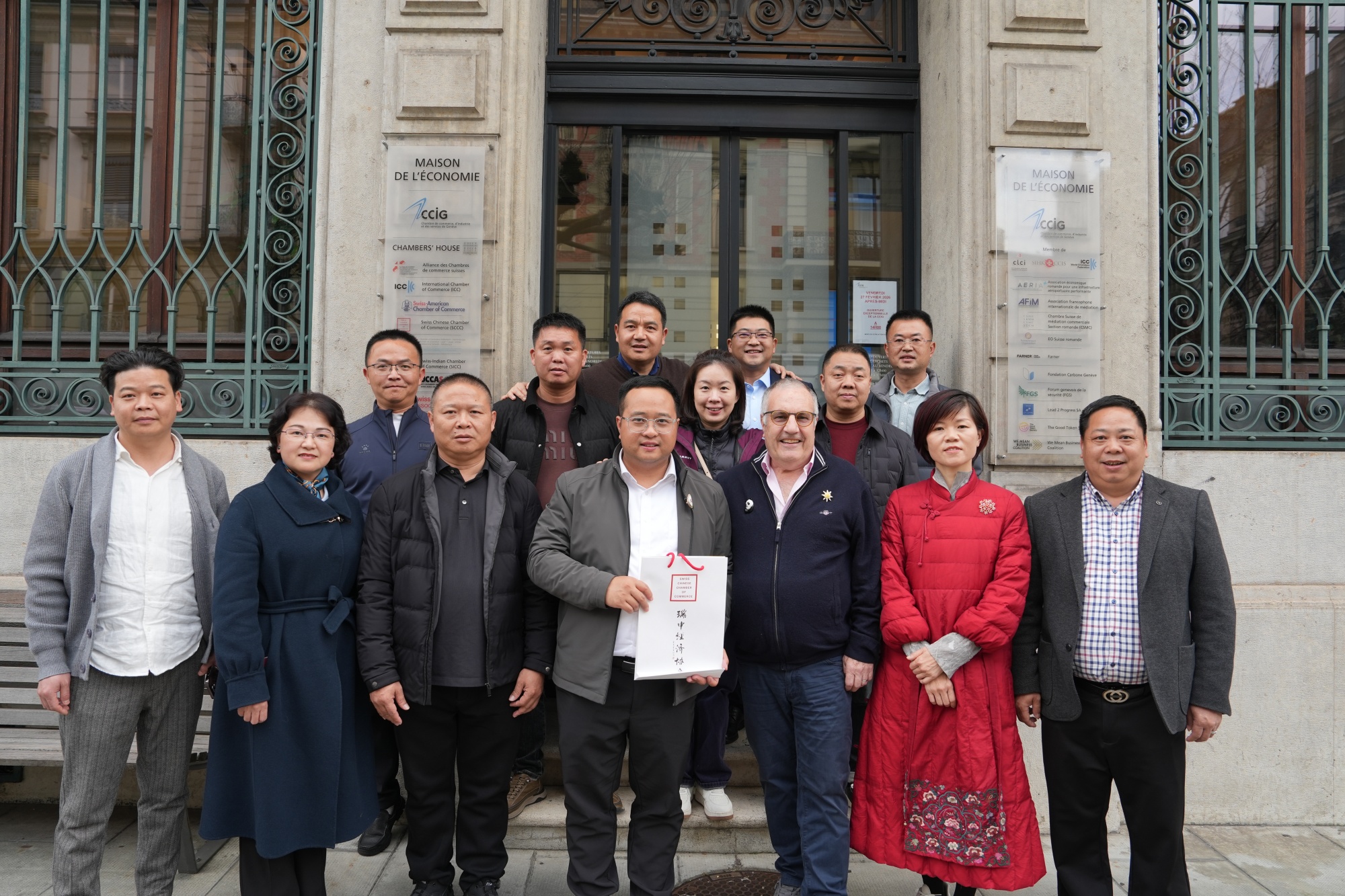 “中国白”亮相瑞士日内瓦  德化代表团密集推介落子欧洲