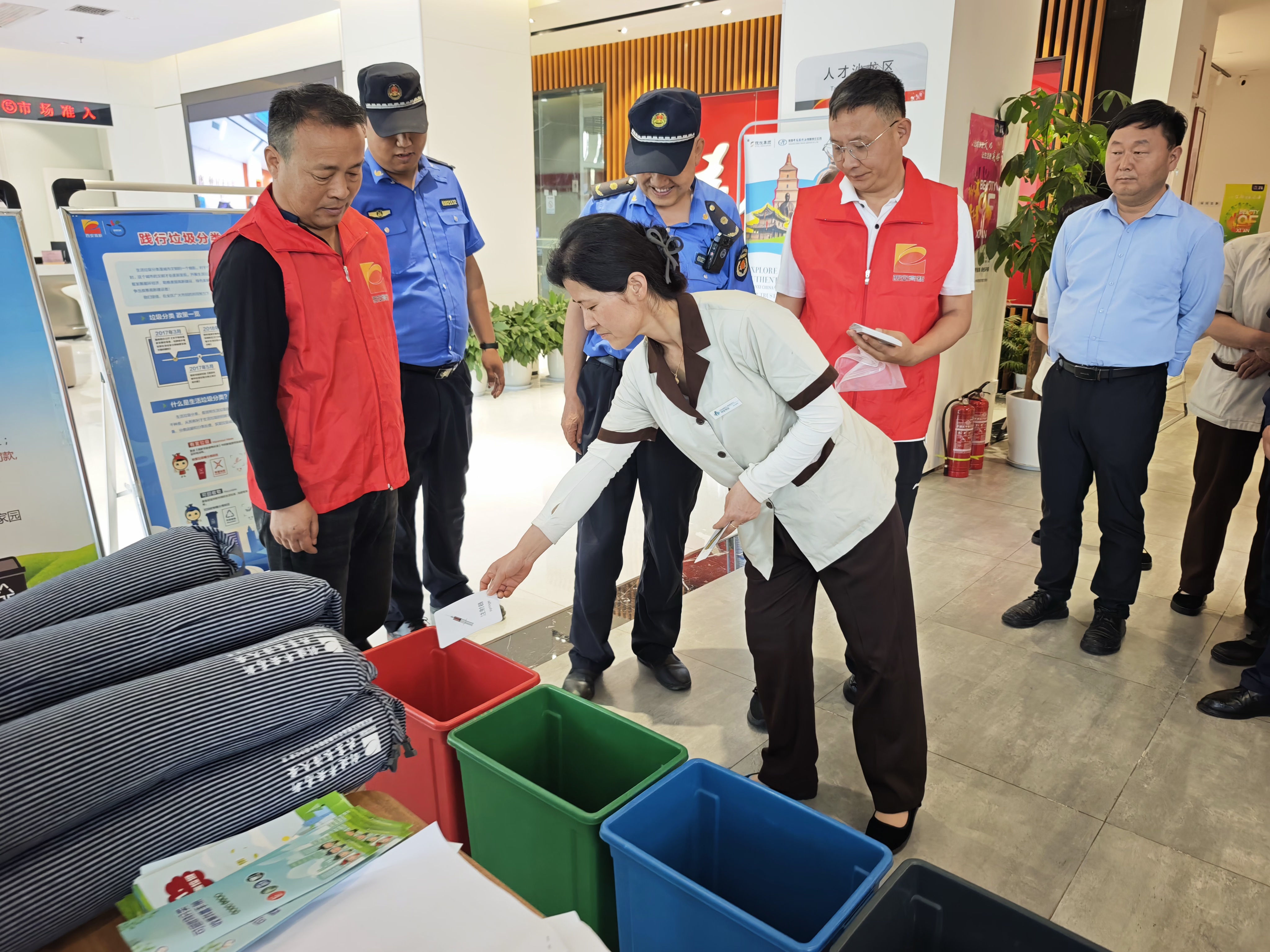acf32d1fabe94ff2bbb1c6b70ed6c6e6.jpg