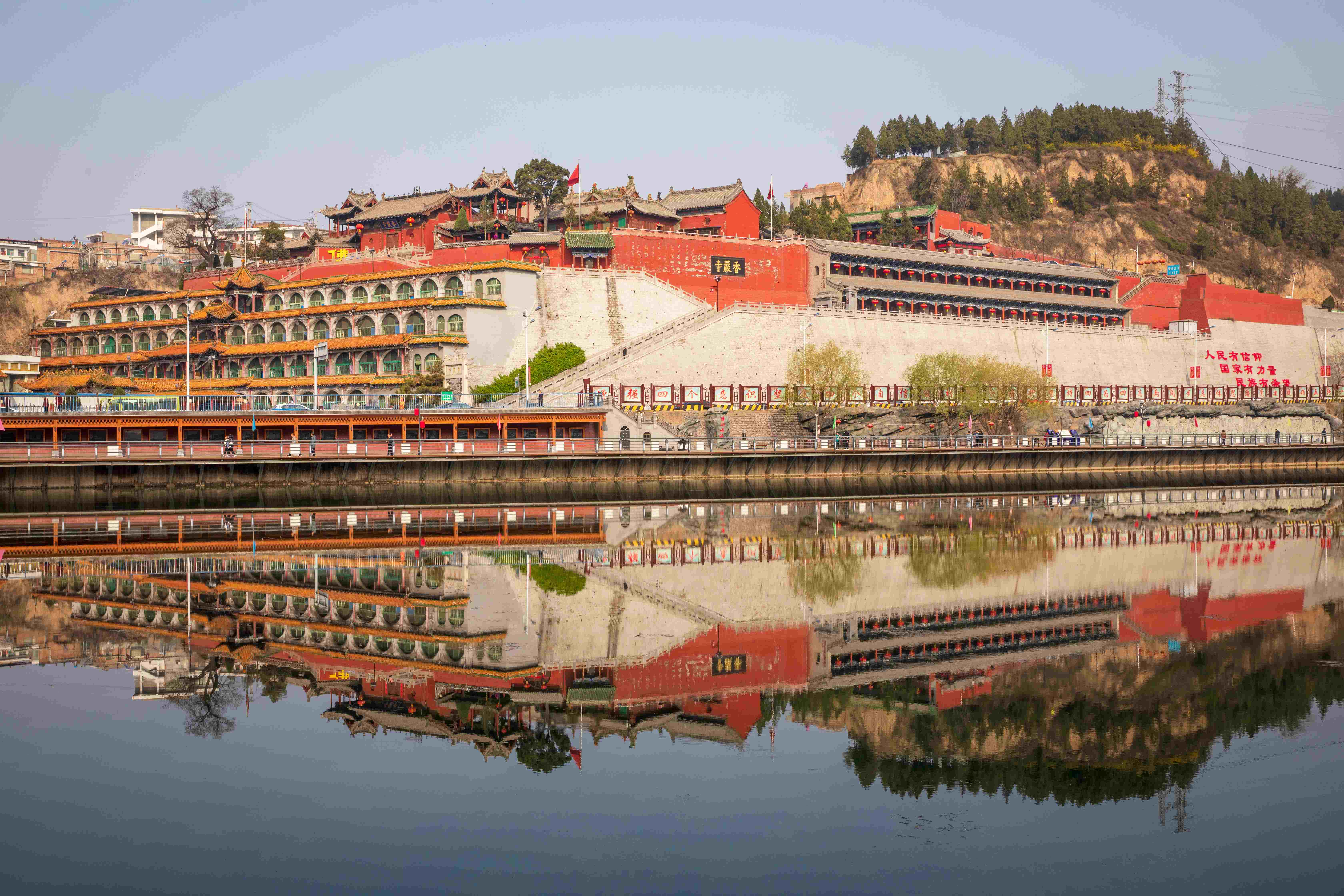 香严寺(1).jpg 7a4e4cca93e94385810c367709c7650d.jpeg