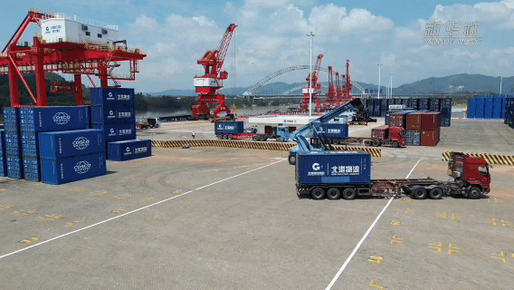 7d620d77238a420bba9324b9fe7a8174.GIF