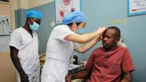Feature: Chinese medics treat patients, empower locals in Benin