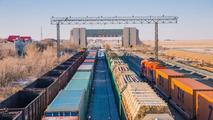 China-Mongolia border port handles 2,000 China-Europe freight trains this year
