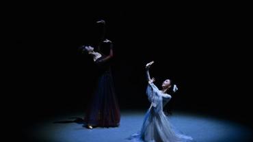 Int'l dance festival opens in China's Xinjiang with 52 performances