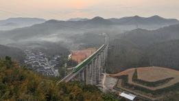 China-Laos Railway handles over 14 mln tonnes of cross-border cargo