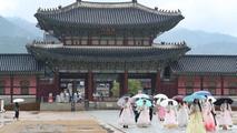 S. Korea to grant visa-free entry to Chinese group tourists for 9 months from late September