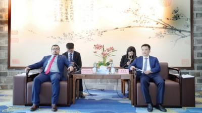 夏文勇会见洪都拉斯地方省市司处级干部来华研修班代表团