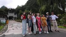 GLOBALink | Russian media delegation explores ancient towns in China's Guizhou