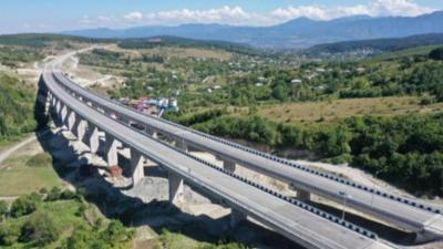 中企承建的格鲁吉亚E60高速公路F0标段完工通车