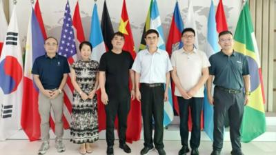 巴西米纳斯州中国和平统一促进会会长叶新锋访赣
