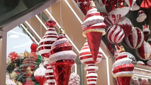 "World's supermarket" prepares for an "early Christmas"