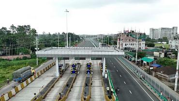 First section of Bangladesh's first fully enclosed expressway comes into operation
