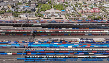 Xinjiang's major land port handles over 5,000 China-Europe freight train trips in 2025
