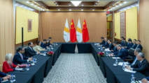Chinese premier pledges joint efforts with Cyprus to expand trade