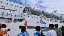 Chinese Navy hospital ship completes medical service to Fiji, heads for Tonga