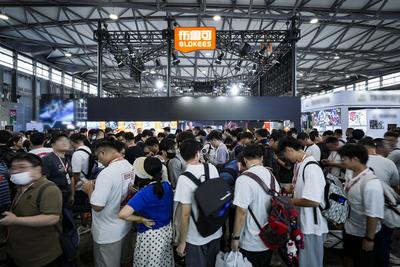 布鲁可亮相WF2025，开创拼搭玩具全新品类积木车