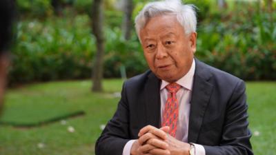专访丨在多边合作中携手共谋发展——访亚投行行长金立群