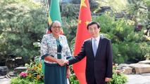 China's top political advisor meets president of Dominica