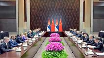 Chinese premier meets with Serbian PM