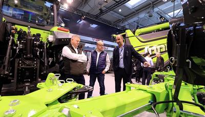 中联重科亮相汉诺威国际农机展  高端新能源产品受到广泛关注