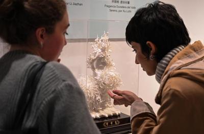 德化：一座瓷都的传承之路与全球之旅