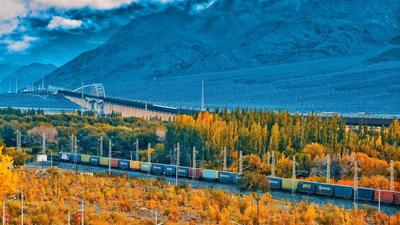 光轨纪·中欧班列故事 | 从通江达海到货畅其流