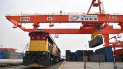 中欧班列“枢纽经济”展新姿