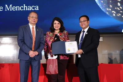 以瓷为媒  促中美文明对话——德化“中国白”亮相美国洛杉矶