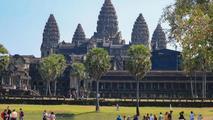 Cambodia's famed Angkor records 74,492 Chinese tourists in first 11 months of 2025