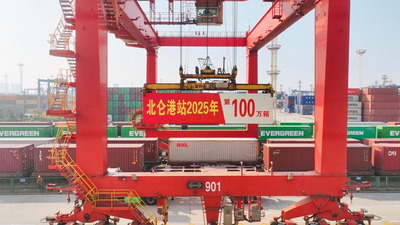 宁波舟山港诞生百万箱级铁路港站