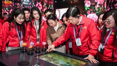 越南青年来华“红色研学之旅”之“理想之光”研学营在华举办