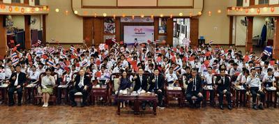 “诗心同行”—中泰青少年经典诵读在泰国孔敬成功举行