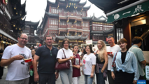 Across China: Foreign tourists drawn to China for traditional photoshoots, capturing cultural connection