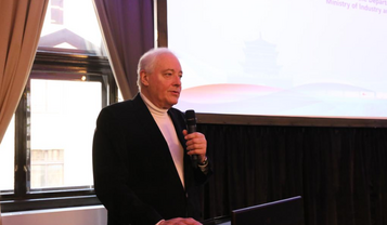 Business forum highlights opportunities in logistics, industry between China, Czechia