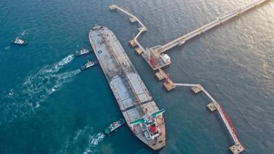 海南自贸港启动全岛封关 洋浦港口岸第一批“零关税”货物顺利通关