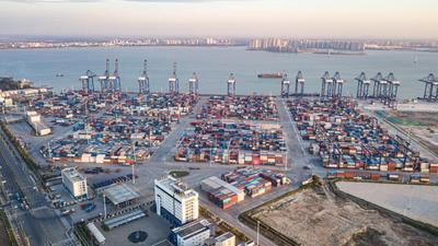 新华鲜报丨历史性时刻！海南自贸港正式启动全岛封关