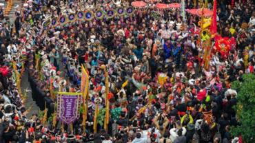 Ethnic New Year celebrations in China draw global visitors