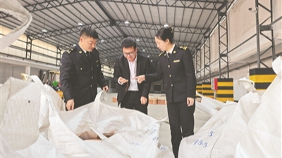 江西迎首单！40余吨再生铜原料抵达鹰潭保税仓库