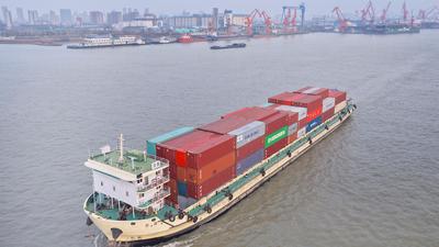 2025年长江干线港口货物吞吐量再创历史新高