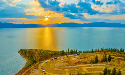 云南抚仙湖向世界递出“心灵栖息地”名片