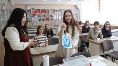 通讯丨用中文课堂“架起”中白友谊桥