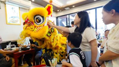 通讯丨巴拿马唐人街热闹迎新年