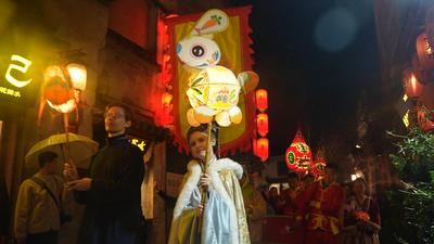 从“老外”到“老乡”｜小城看非遗 “醉”享中国年