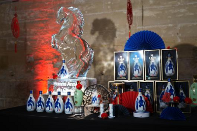 “金马迎瑞”中法马年新春晚会在百年皇家马场举行   汾酒精彩亮相