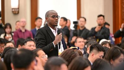 两会新华鲜报｜中国担当！为世界注入确定性