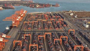 China's foreign trade records strong start to 2026 with double-digit growth